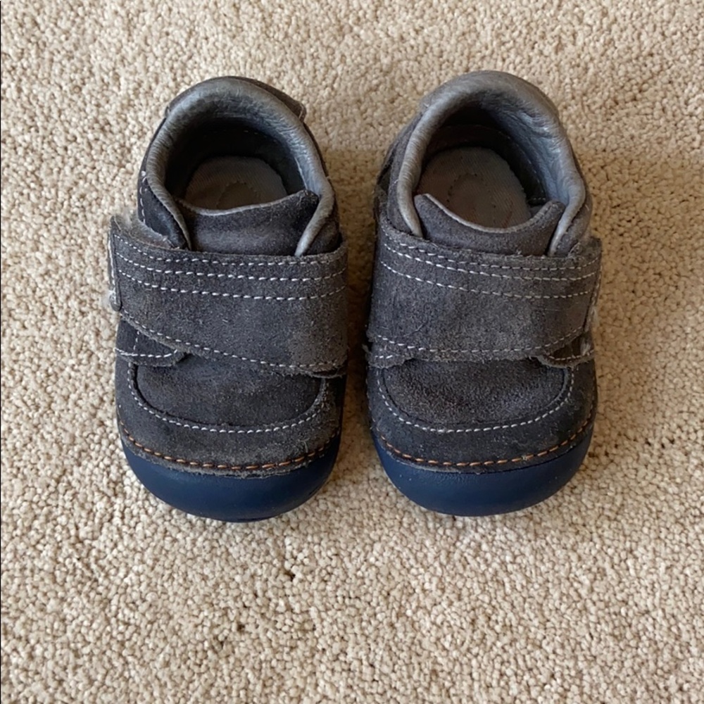 Stride Rite Soft Motion Kellen Sneaker